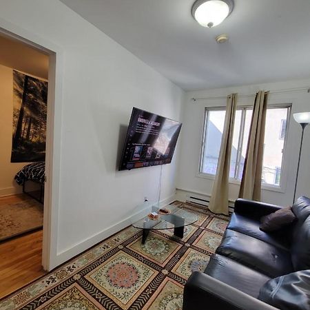 Small Condo In Montreal -Fast Wifi Exterior photo