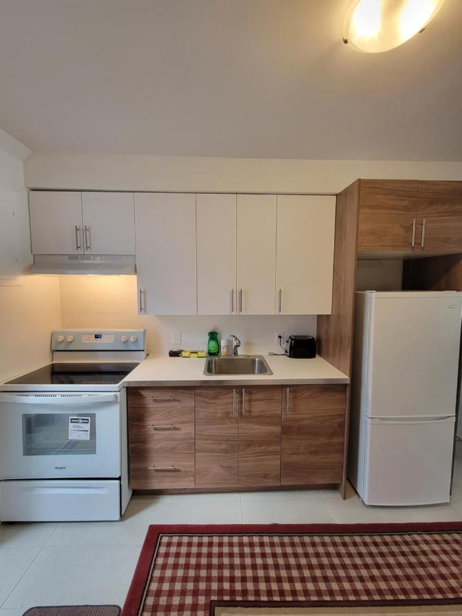 Small Condo In Montreal -Fast Wifi Exterior photo