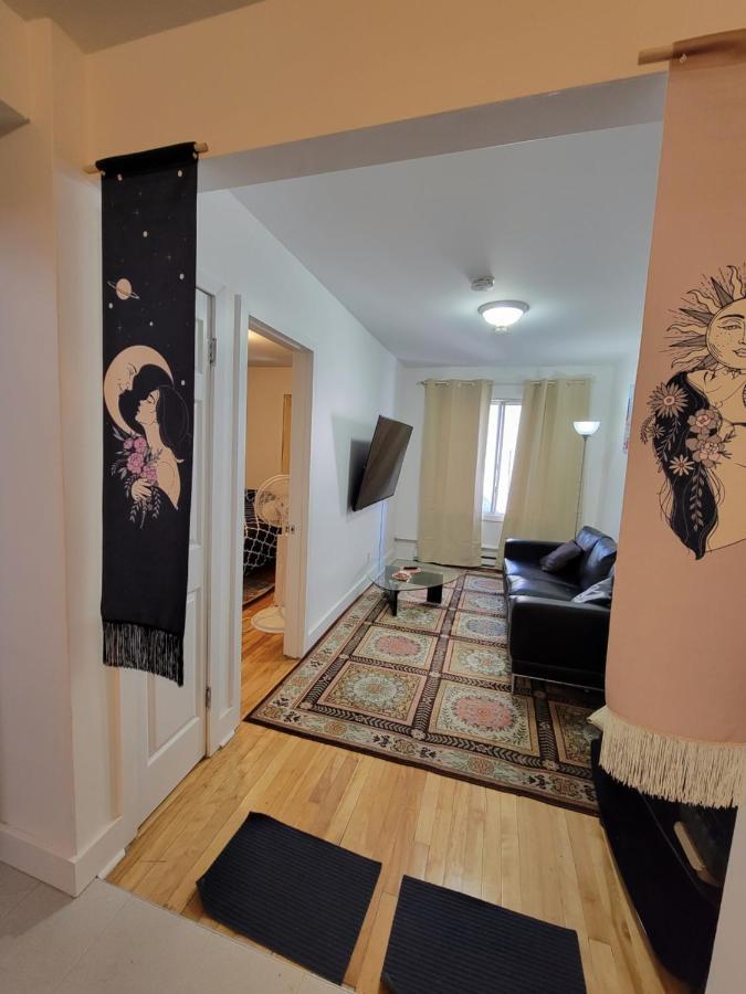 Small Condo In Montreal -Fast Wifi Exterior photo